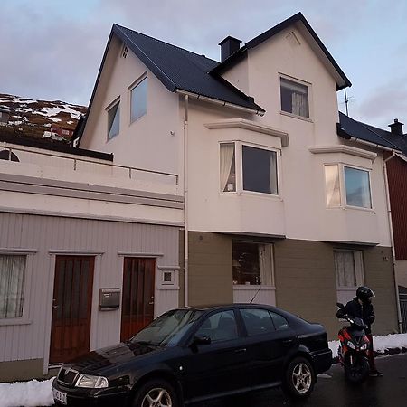 Budget Guesthouse Borgustova Vestmanna ภายนอก รูปภาพ