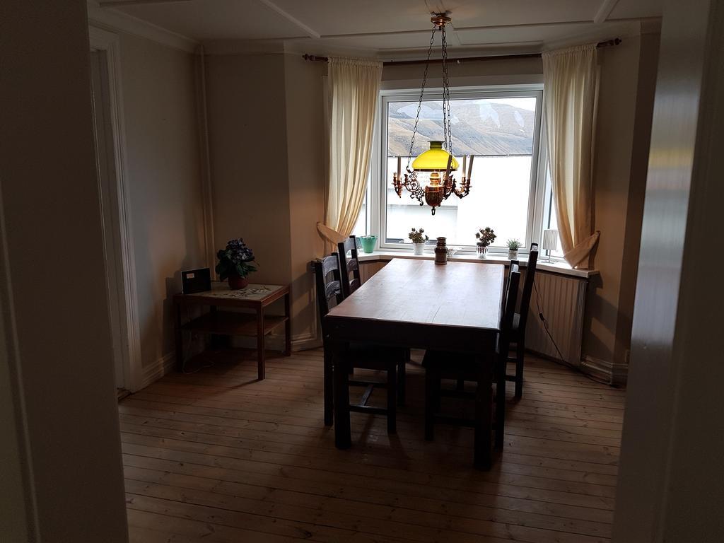 Budget Guesthouse Borgustova Vestmanna ภายนอก รูปภาพ