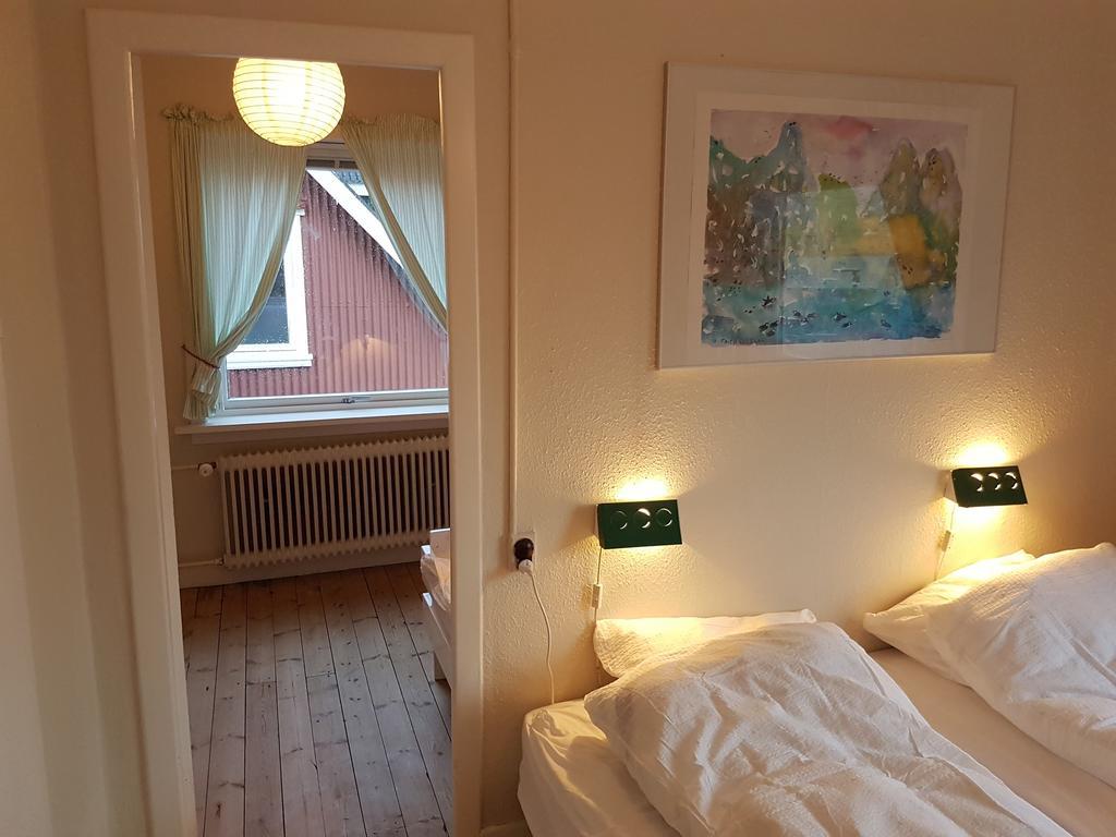 Budget Guesthouse Borgustova Vestmanna ภายนอก รูปภาพ